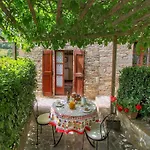 With Stables, Horses And The Ability To Make Horseback Riding * Monte Santa Maria Tiberina