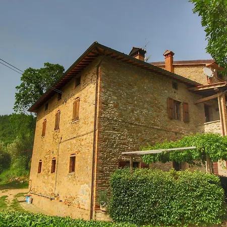 Hébergement de vacances With Stables, Horses And The Ability To Make Horseback Riding Monte Santa Maria Tiberina