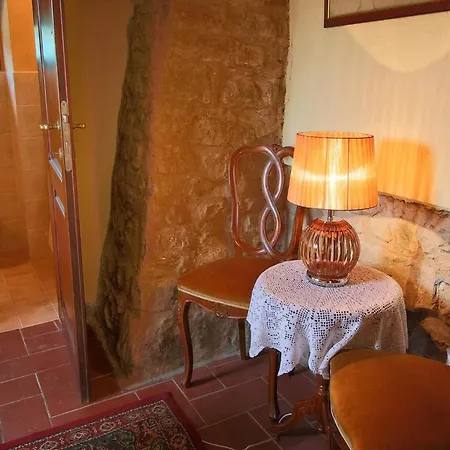 With Stables, Horses And The Ability To Make Horseback Riding Tatil Evi Monte Santa Maria Tiberina