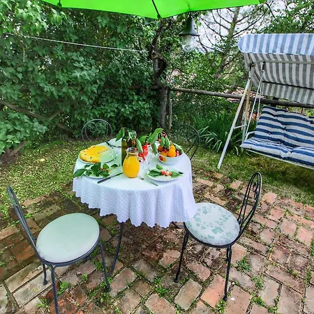 Дом отдыха With Stables, Horses And The Ability To Make Horseback Riding *